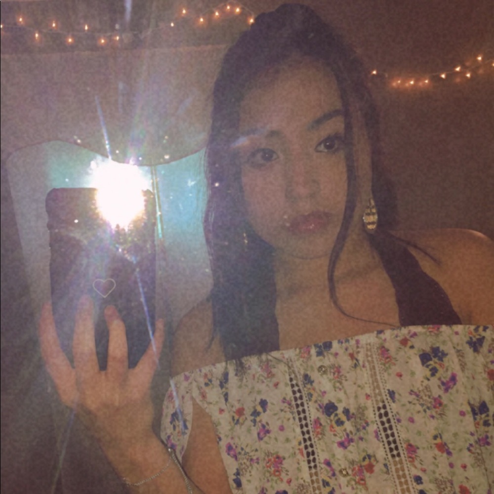 Meet your Posher, Andrea